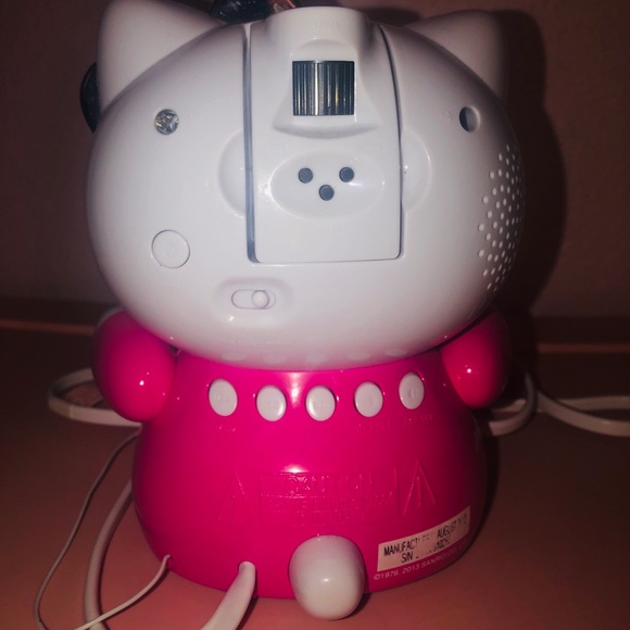 Hello Kitty Alarm Clock - Picture 2 of 2